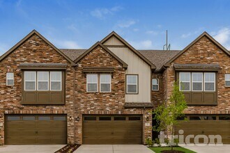 Building Photo - Tricon Garland