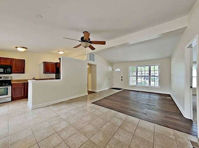 Foto del edificio - 15444 Alameda Ave