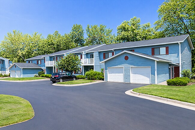 Garajes en Spring Brook Apartments - Spring Brook