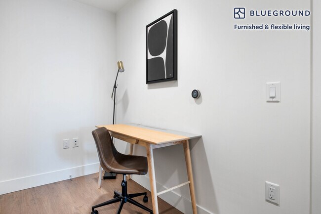Foto del edificio - 700 W 9th St