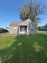 Building Photo - 9047 Davison Rd