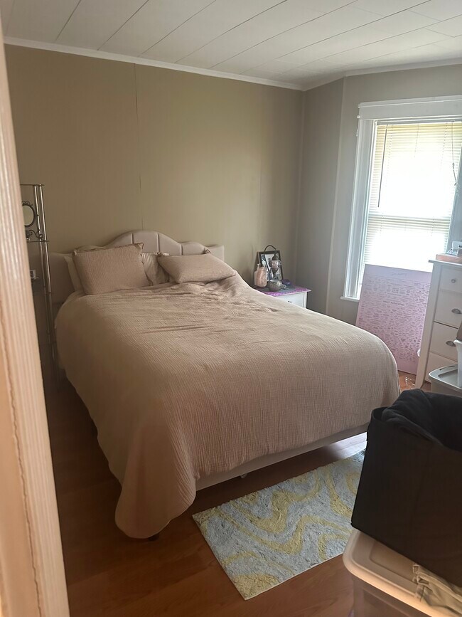 Bedroom 1 - 22 Tremaine Ave