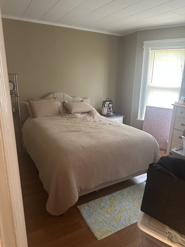 Bedroom 1 - 22 Tremaine Ave
