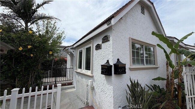 Foto del edificio - 4721 W 162nd St