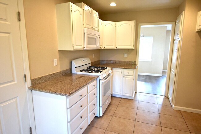 Building Photo - 1531 Mendocino Dr