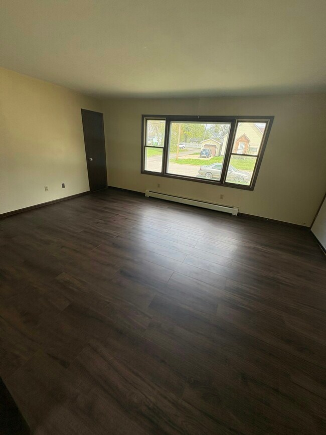 Foto del edificio - 405 Forest Ave
