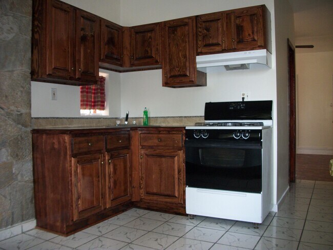 Foto del edificio - 371 Dover St