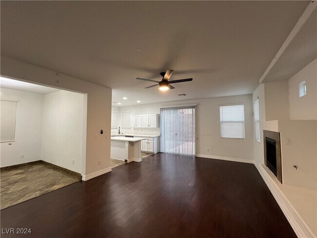 Foto del edificio - 9136 Wine Cellar Ave
