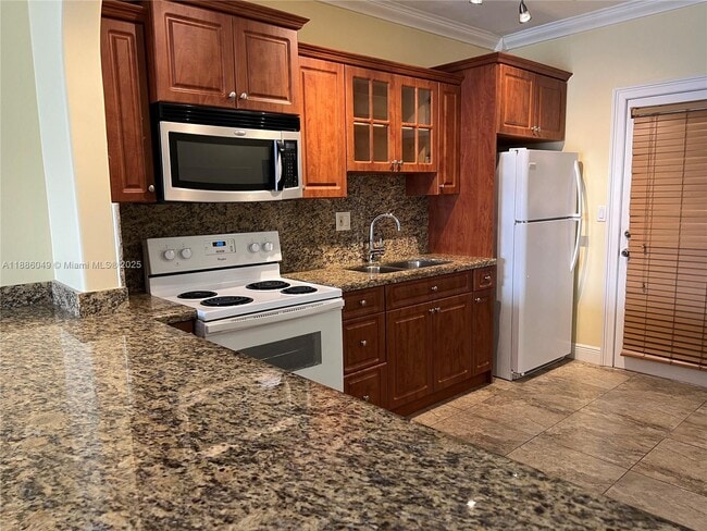 Foto del edificio - 1600 NE 114th St