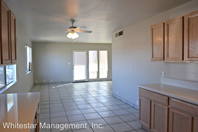 Building Photo - 73555 Shadow Mountain Dr