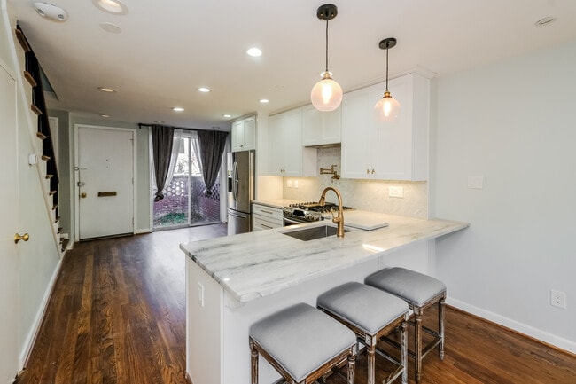 Foto del edificio - 847 3rd St SW