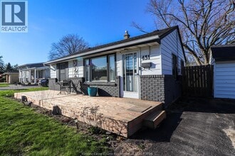 Building Photo - 431 Maple Ave