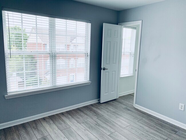 Foto del edificio - 3194 Mill Springs Circle