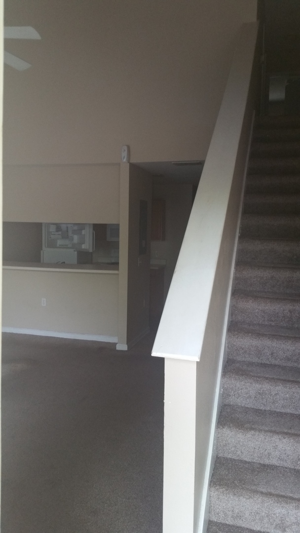 Foto del edificio - 3 Bedroom 3Baths Townhome Available Sept 2024