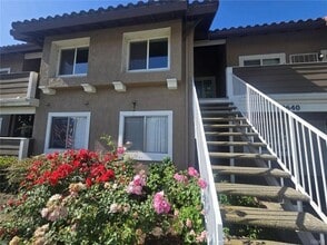 Building Photo - 3640 Oak Creek Dr
