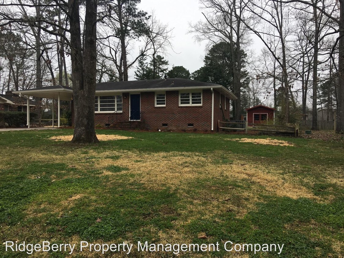 Foto principal - 4 br, 2 bath House - 618 Elliott Dr