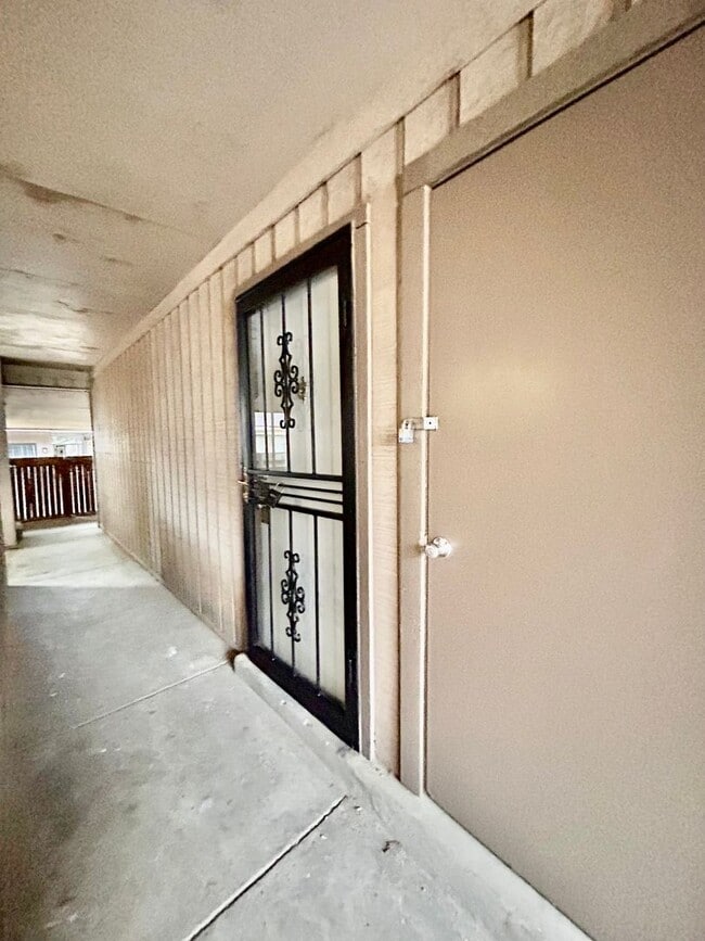 Foto del edificio - Newly renovated condo in Hickory Hill