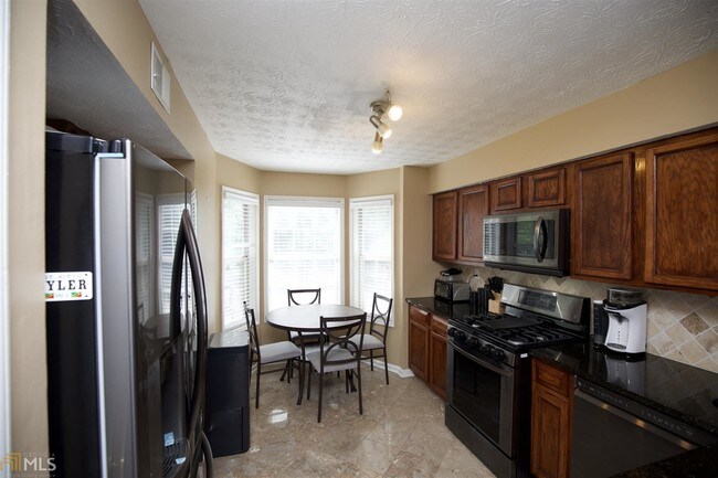 Building Photo - 1668 Northridge Dr