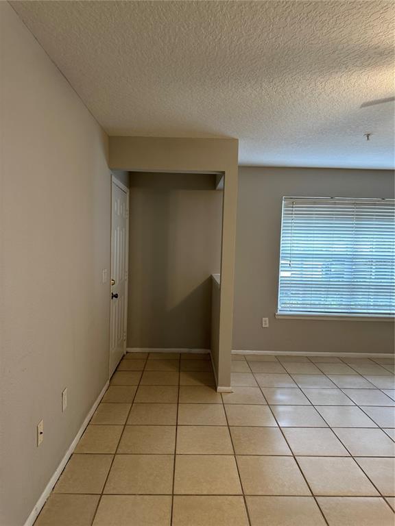 Building Photo - 112 Reserve Cir