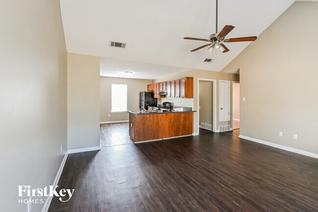 Foto del edificio - 4458 Willow Springs Cove