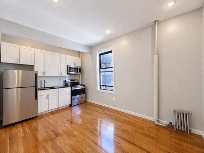 Building Photo - 148 W 142nd St