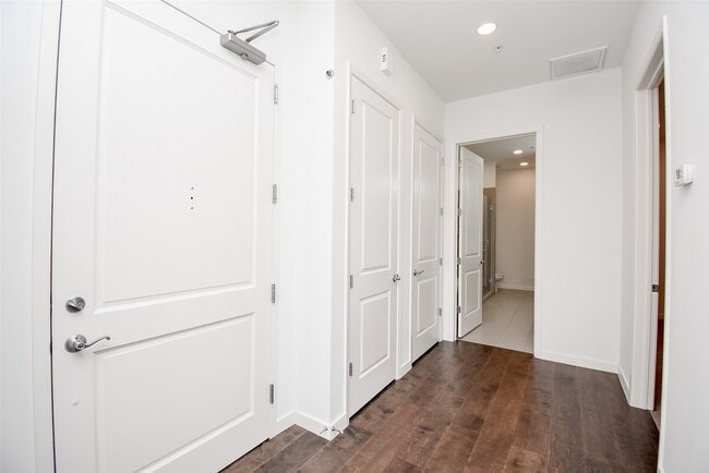 Foto del edificio - 4820 Caroline St