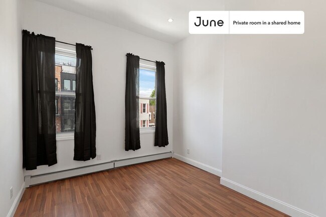 Foto del edificio - Room in Shared 4 bed/1 bath home