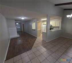 Building Photo - 207 Palmwood Dr