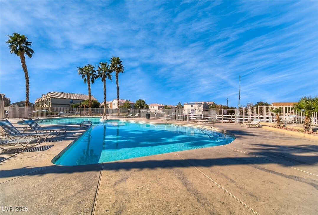 Foto del edificio - 6371 Lorne Green Ave