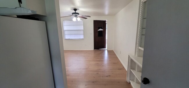 Foto del edificio - 124 6th St W