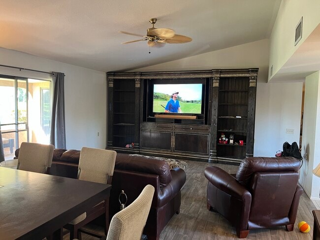 Building Photo - 1207 Leisure World