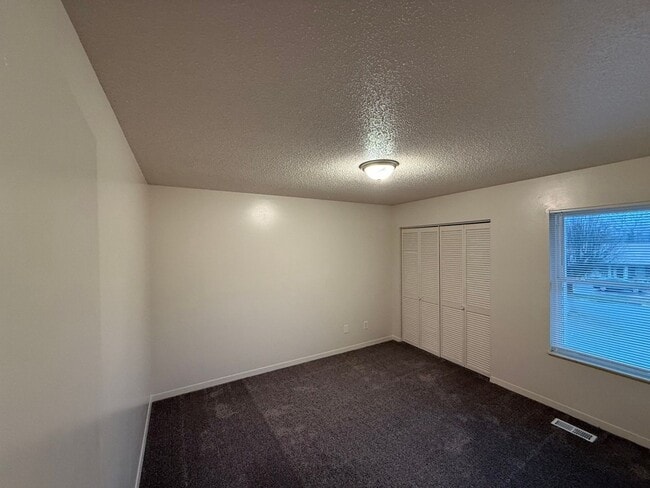 Photo - 2023 Belle Terra Rd Apartment