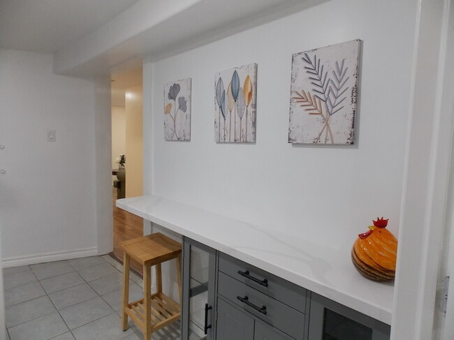 Building Photo - 712 Lublin Av