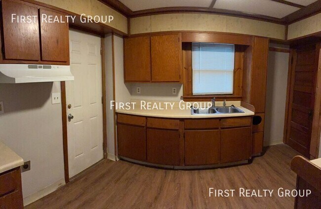 Foto del edificio - 400 Sheridan Ave