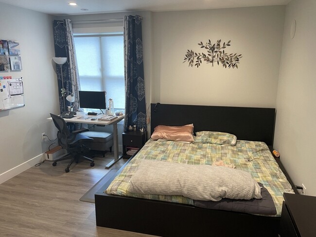 Building Photo - 151 Hancock St