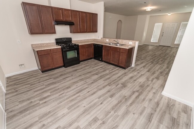 Building Photo - 9707 Tura Dr