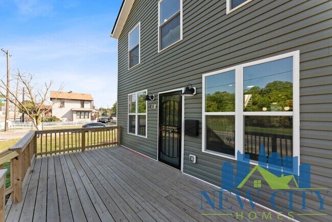 Building Photo - Amazing 4 Bedroom Renovation in Franklinton