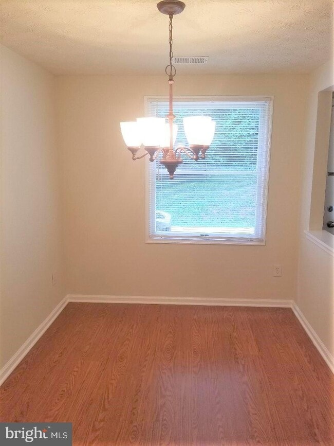 Building Photo - 1546 Twisted Oak Dr