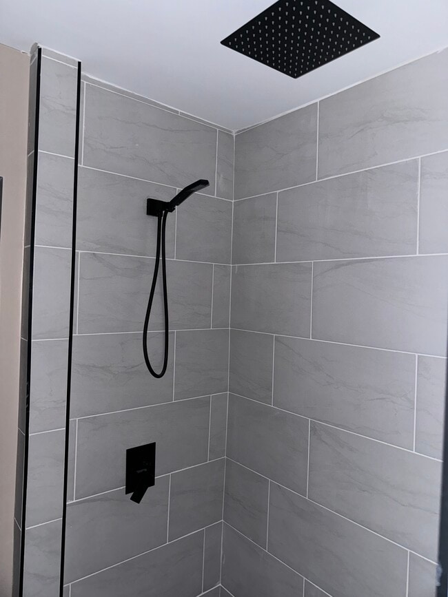 Building Photo - 32952 Urban Ave