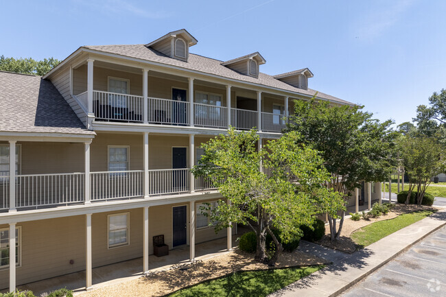 Building Photo - Park Towne Apartments