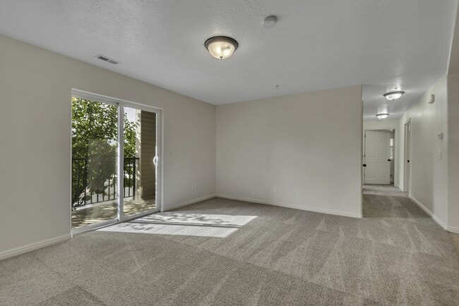 Building Photo - 8182 N Cedar Springs Rd