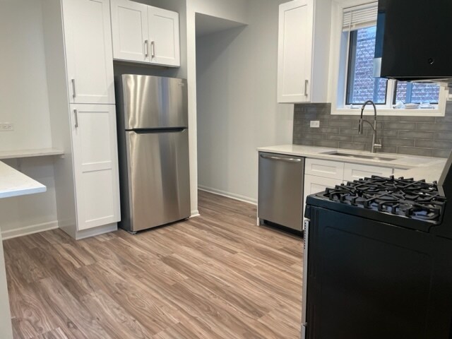Kitchen #3 - 826 S Claremont Ave