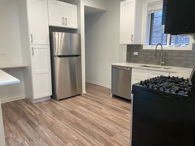 Kitchen #3 - 826 S Claremont Ave