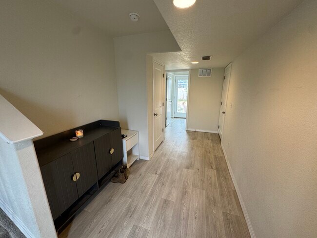 Foto del edificio - 11270 Feliz Way