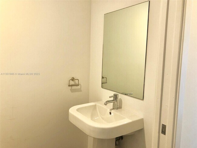 Building Photo - 1040 Biscayne Blvd