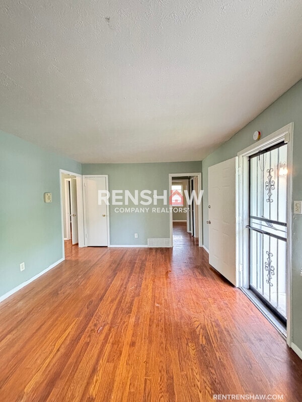 Building Photo - 5472 Lochinvar Rd