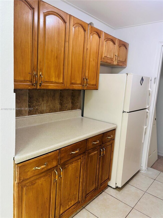 Foto del edificio - 15445 Hayes Ln