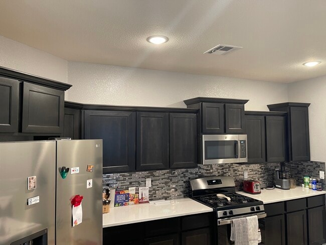 Building Photo - 4704 Marisabel Azcarate St