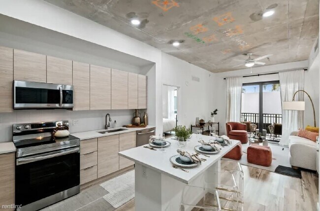 Building Photo - 1 br, 1 bath Condo - 5759 Bird Rd NEW APAR...