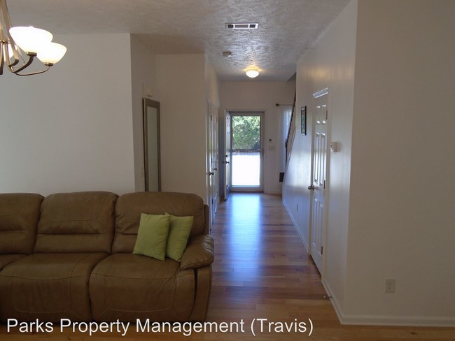 Foto del edificio - 1124 Thorncrest Rd